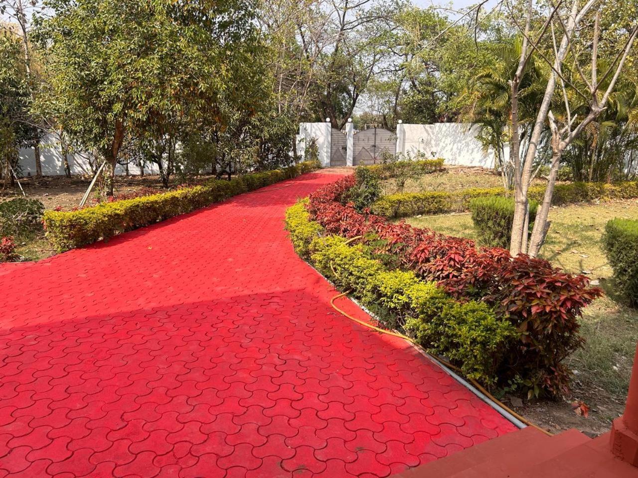 The English Gaon 4 Bhk Bhopal Eksteriør bilde